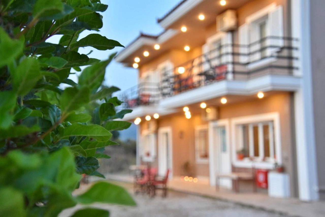 Anemomylos Apartments Lixouri Exterior foto