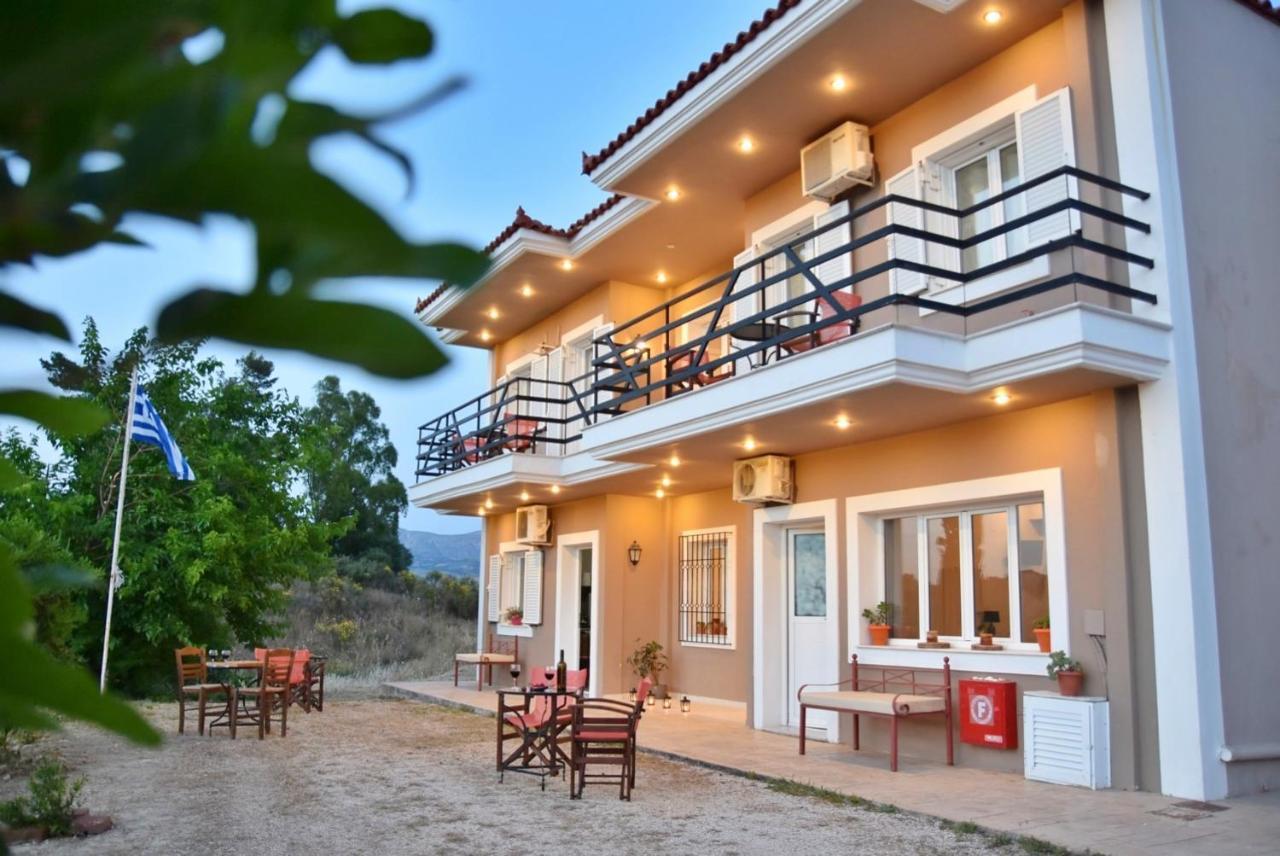 Anemomylos Apartments Lixouri Exterior foto